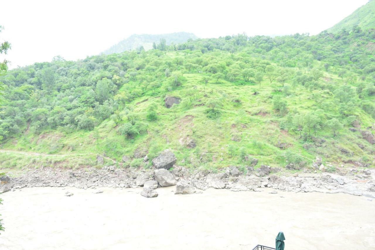 La Orilla Hotel&Restaurant Muzaffarabad Esterno foto